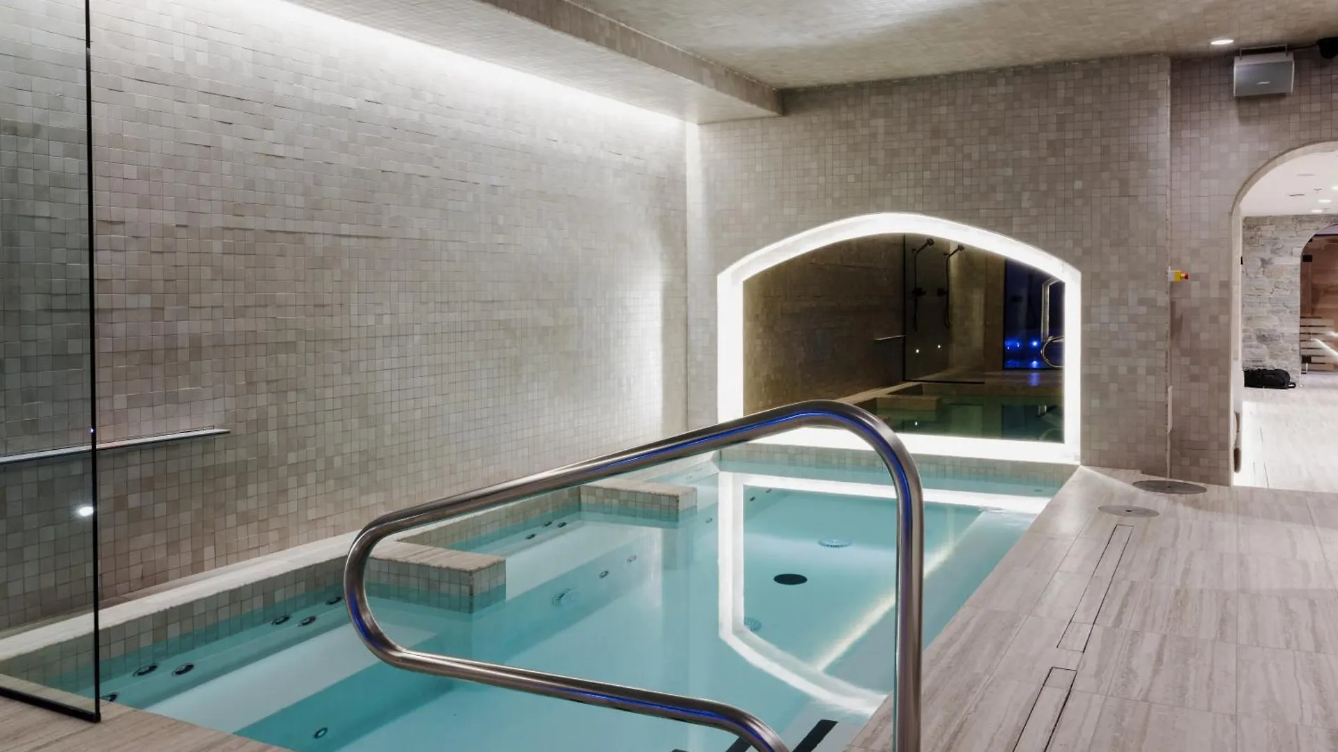 Inn Hotel & Spa Carre Saint-Louis Montreal