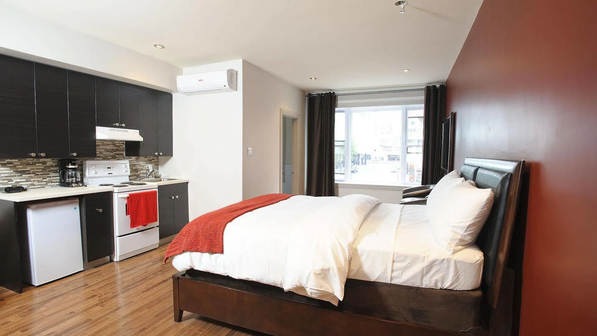 Hotel & Spa Carre Saint-Louis Montreal Inn